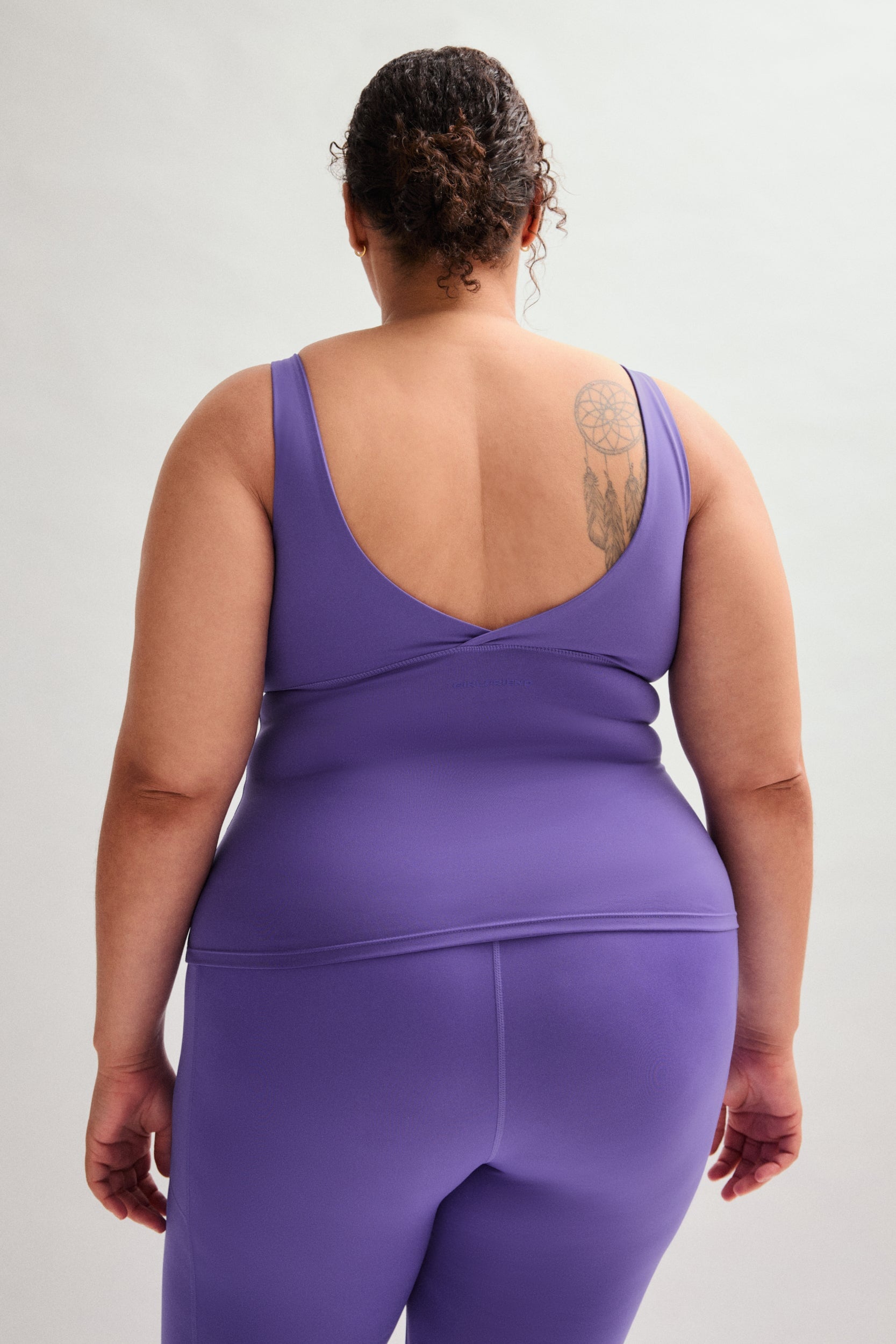 3099_MeredithBowTank_2XL_Aurora_4073_4074_WaistbandPocket_XL_Aurora_0954_web_2500x