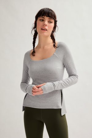 Coyote ReSet High-Low Long Sleeve Top