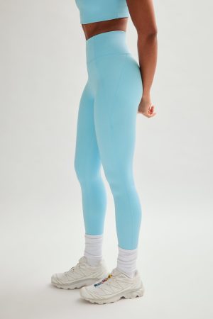 Snowcap Compressive High-Rise Legging