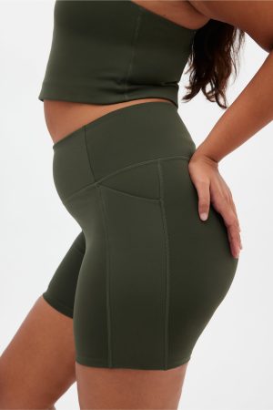 Terrace Compressive Pocket Run Short